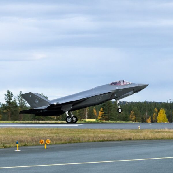 Фінляндія розгортає F-35, виводячи з експлуатації F/A-18