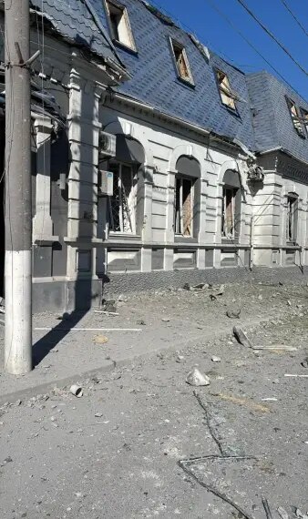 Ракетний удар по підприємству в Кременчуці: двоє поранених