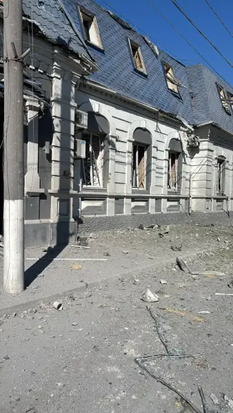 Ракетний удар по підприємству в Кременчуці: двоє поранених