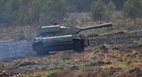 Росія вперше показала модернізовані ракети “Штурм” на Т-72