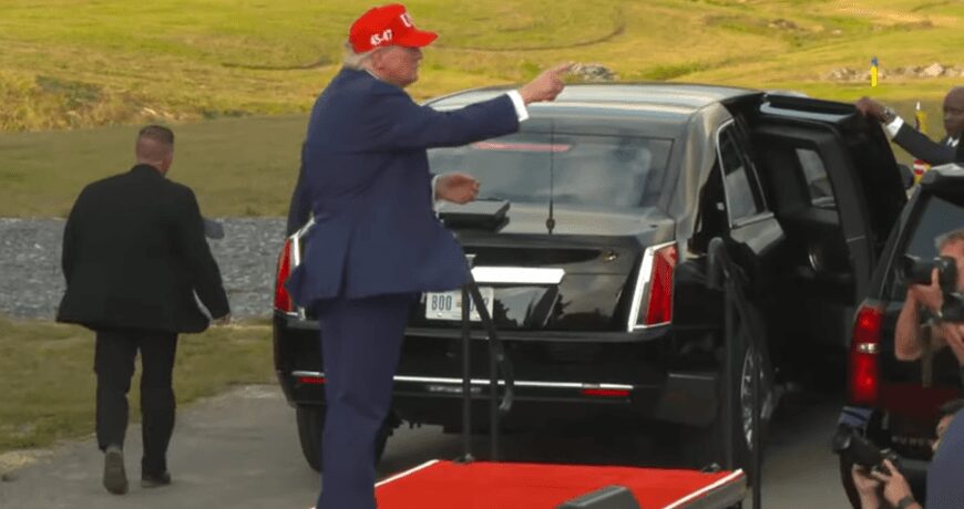 Трамп пройшов повз власний автомобіль