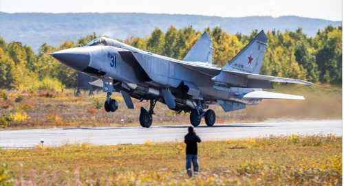 Росія визнала неефективність ракет Р-33 та Р-37М проти…